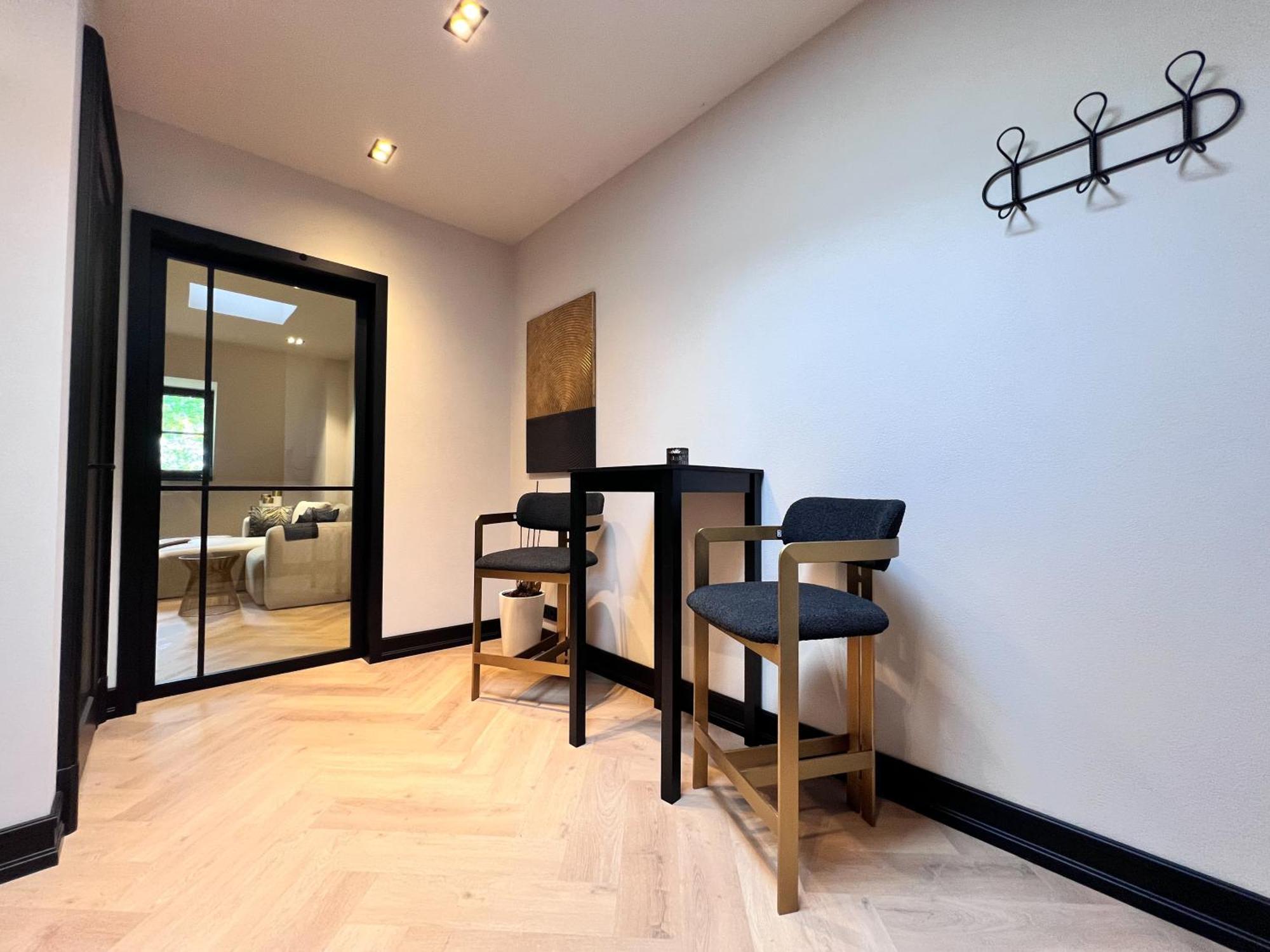 * Stadtvilla Plauen * * Aussergewoehnlich * 2 Zimmerwohnung * Zentrumsnah 외부 사진